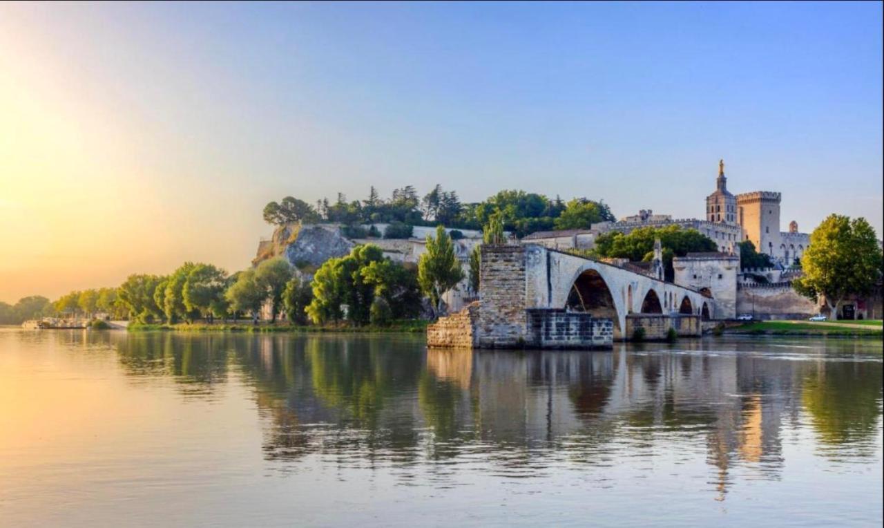 Gite Avignon Bougainvillier Zewnętrze zdjęcie